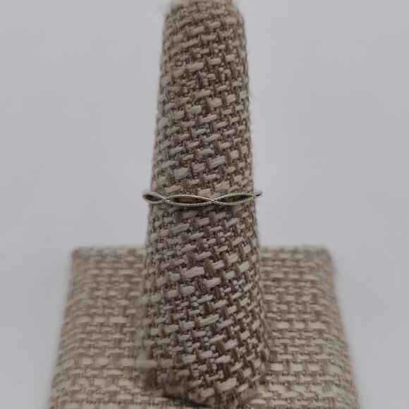 Size 7 Sterling Silver Handmade Rough Odd Band Ring A3096 - Picture 1 of 7